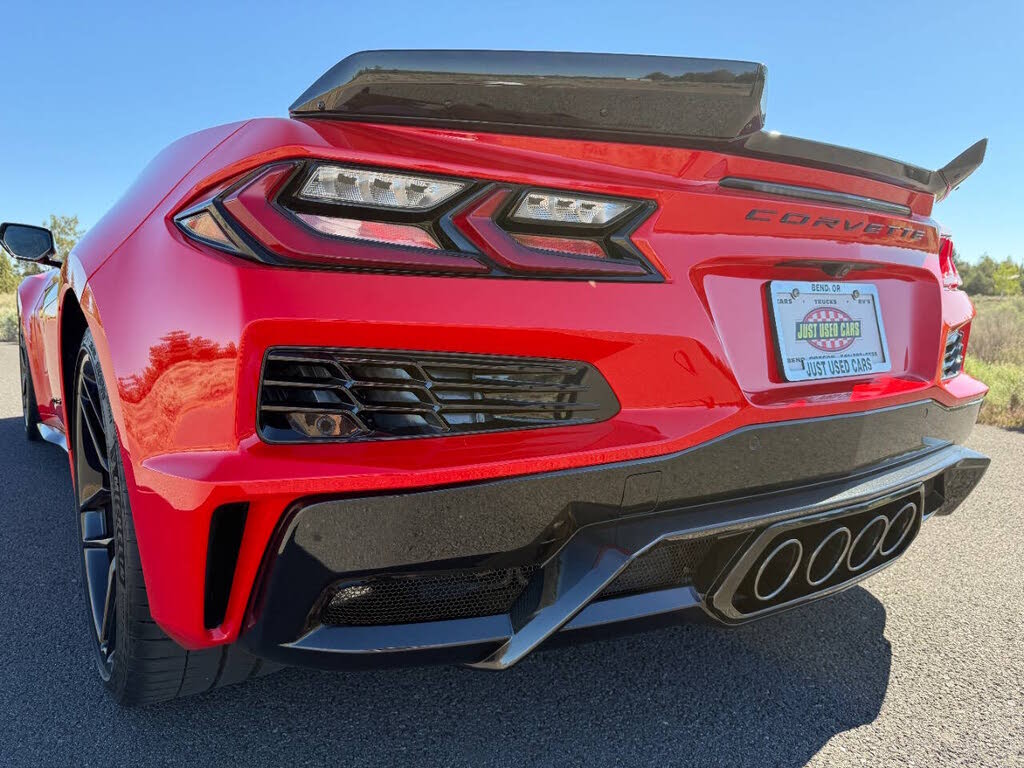 2025 Chevrolet Corvette Z06 2LZ Coupe RWD photo 6