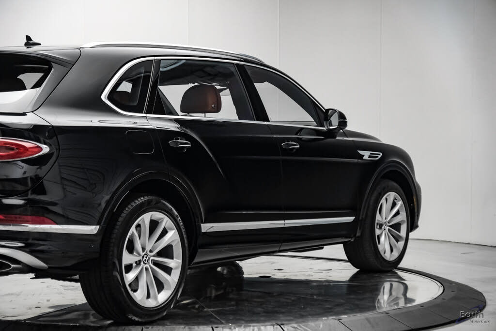 2023 Bentley Bentayga V8 AWD photo 16