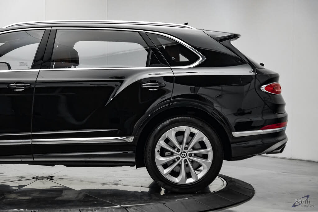 2023 Bentley Bentayga V8 AWD photo 7