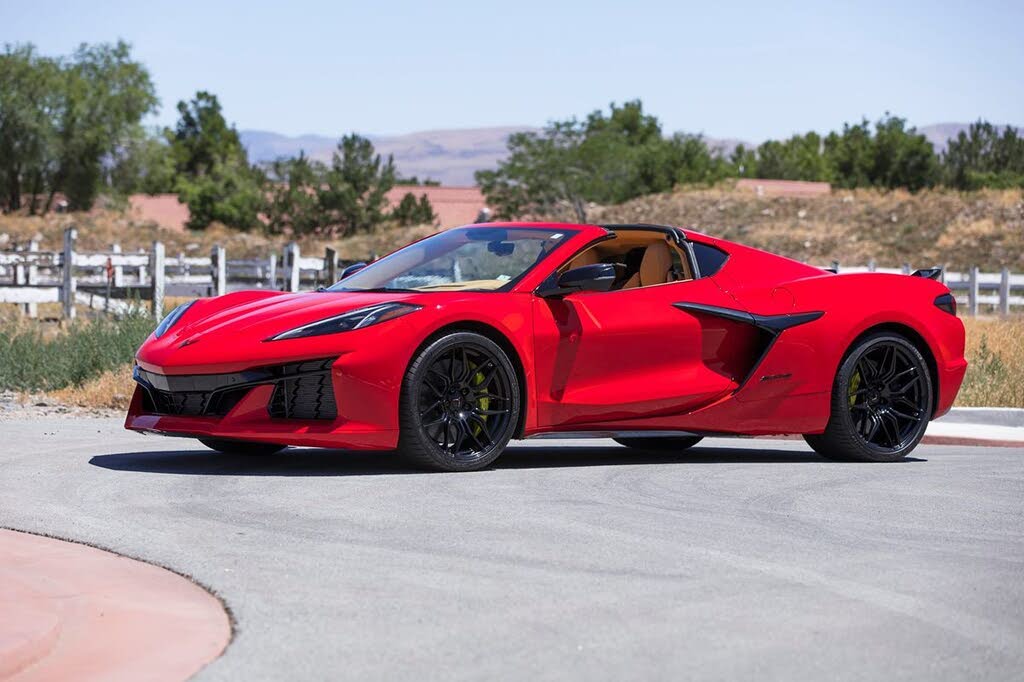 2023 Chevrolet Corvette Z06 3LZ Coupe RWD photo 17
