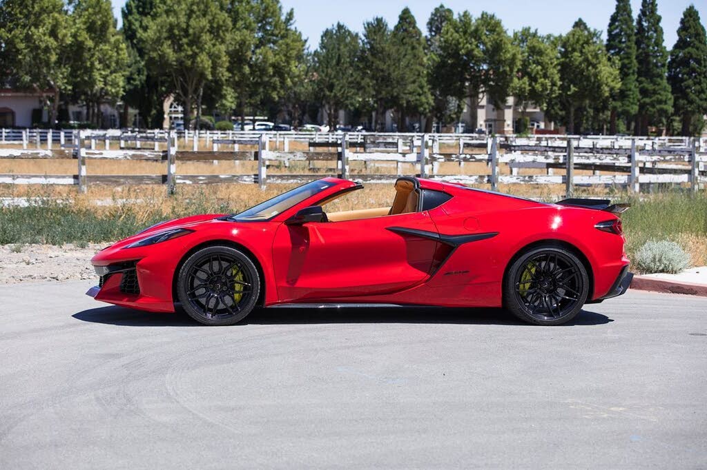 2023 Chevrolet Corvette Z06 3LZ Coupe RWD photo 18