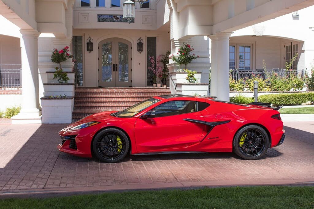 2023 Chevrolet Corvette Z06 3LZ Coupe RWD photo 19