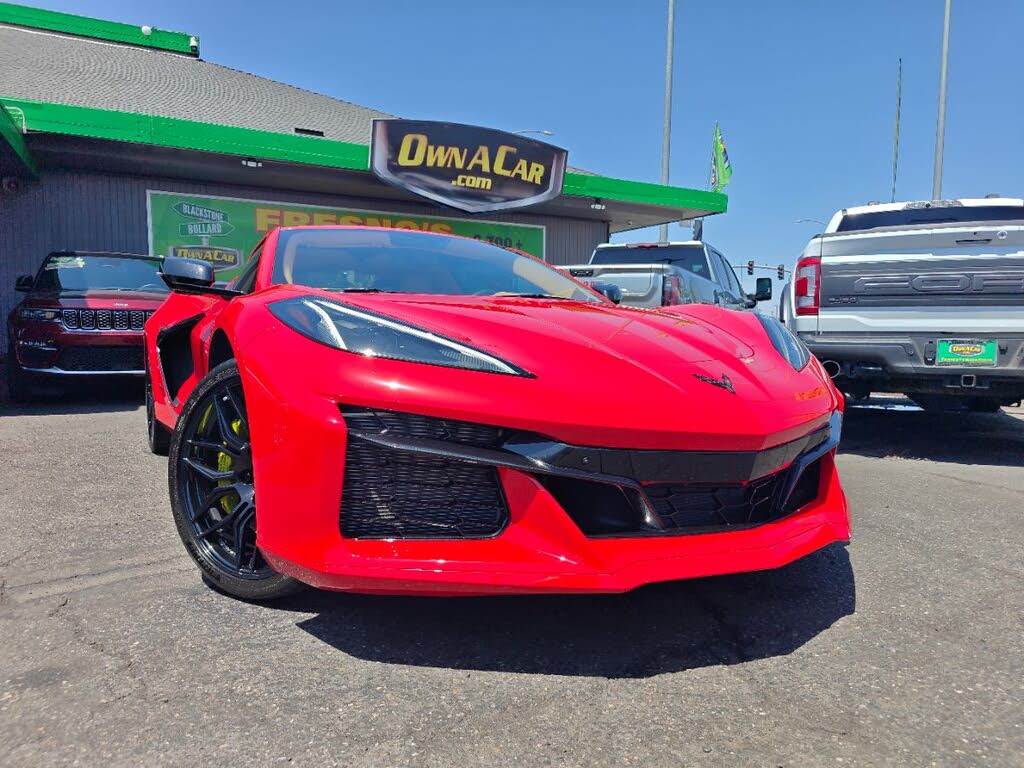 2023 Chevrolet Corvette Z06 3LZ Coupe RWD photo 3