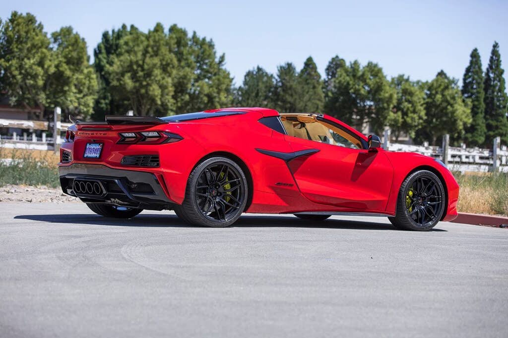 2023 Chevrolet Corvette Z06 3LZ Coupe RWD photo 23
