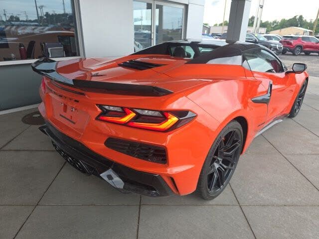 2026 Chevrolet Corvette Z06 3LZ Convertible RWD photo 3