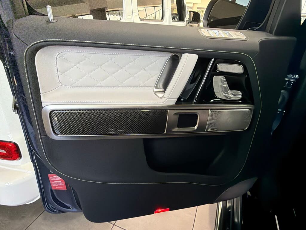 2027 Mercedes-Benz G-Class AMG G 63 4MATIC photo 9