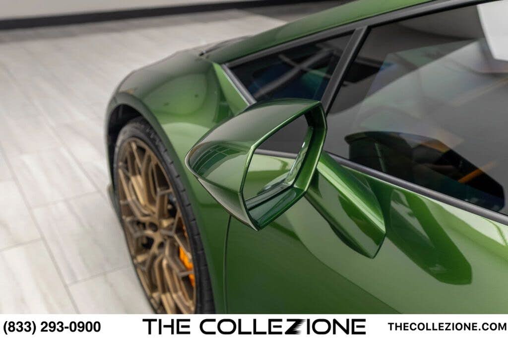 2024 Lamborghini Huracan Tecnica Coupe RWD photo 15