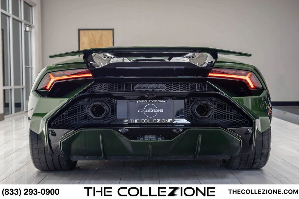 2024 Lamborghini Huracan Tecnica Coupe RWD photo 24