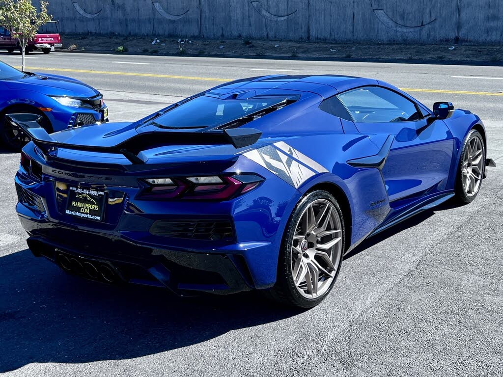 2025 Chevrolet Corvette Z06 2LZ Coupe RWD photo 6