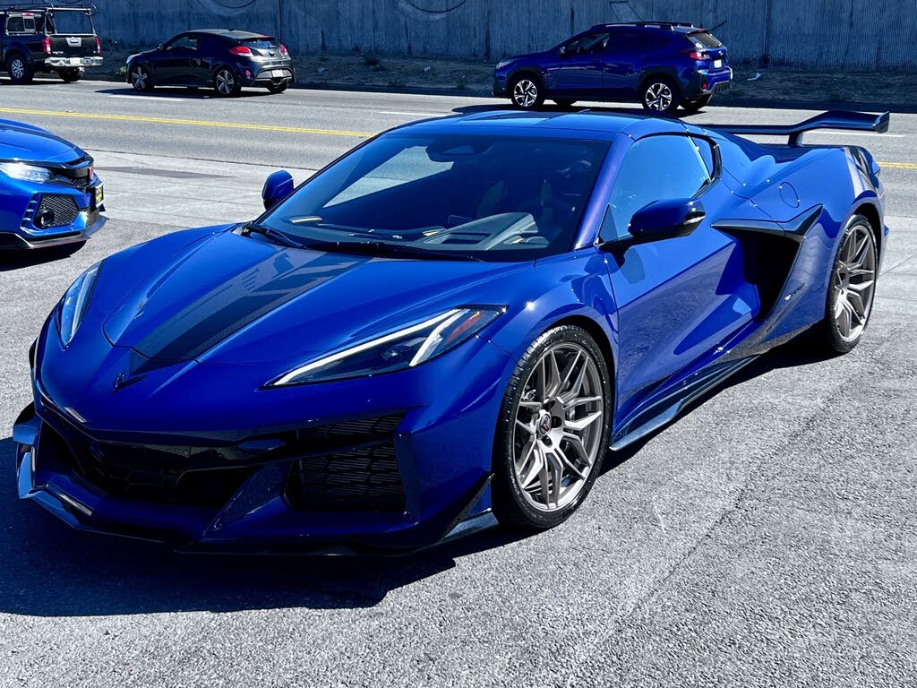 2025 Chevrolet Corvette Z06 2LZ Coupe RWD photo 10