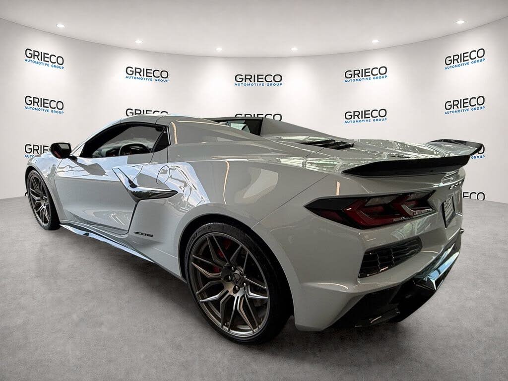 2024 Chevrolet Corvette Z06 3LZ Convertible RWD photo 5