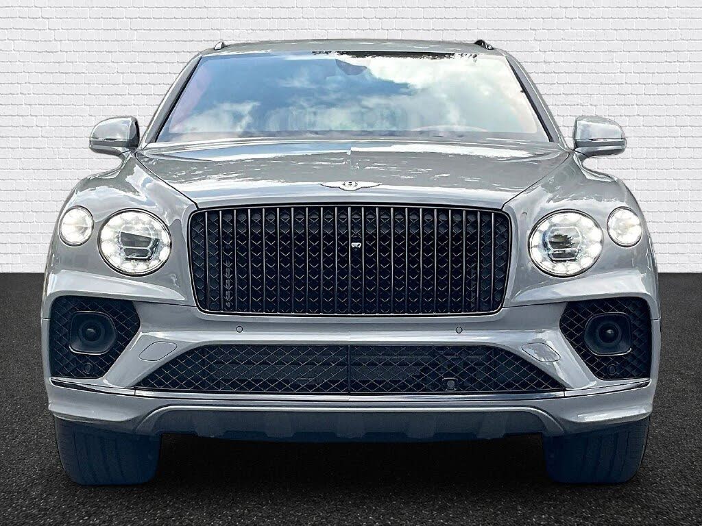 2023 Bentley Bentayga Azure V8 AWD photo 2
