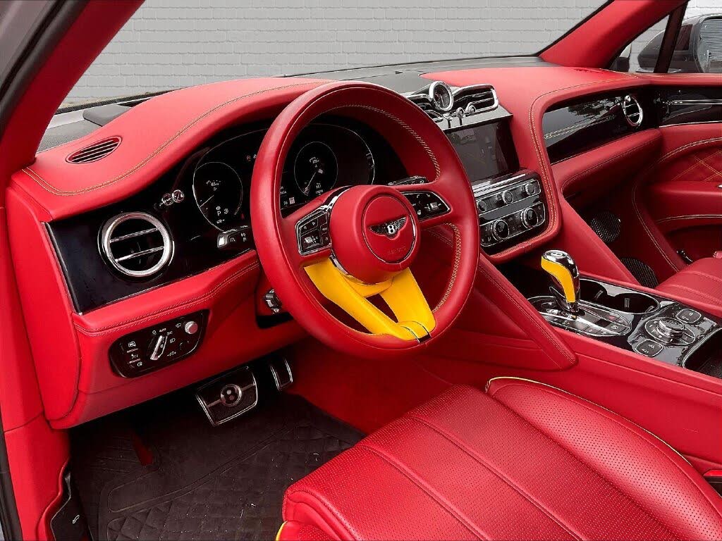 2023 Bentley Bentayga Azure V8 AWD photo 15