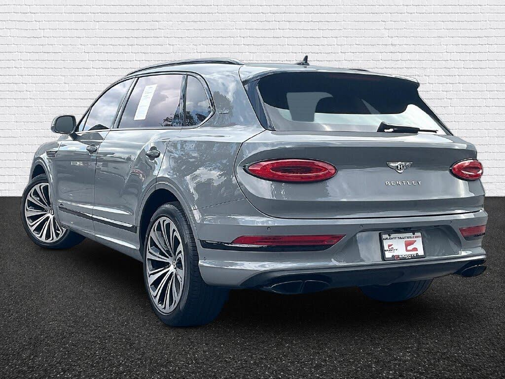 2023 Bentley Bentayga Azure V8 AWD photo 4