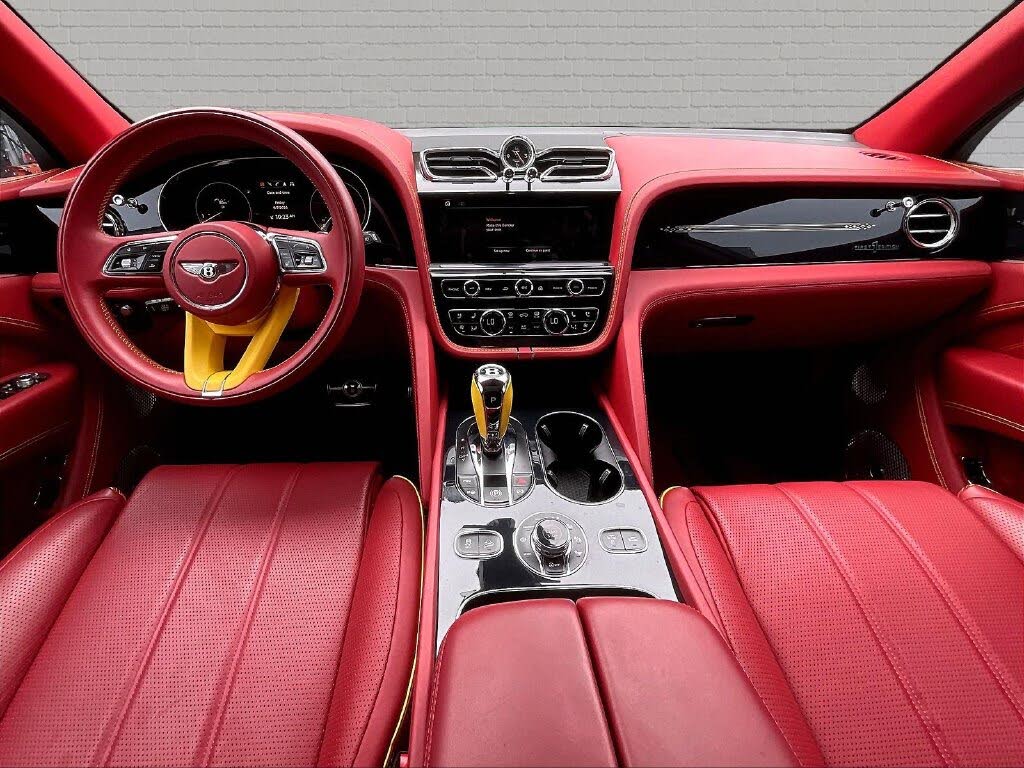 2023 Bentley Bentayga Azure V8 AWD photo 7
