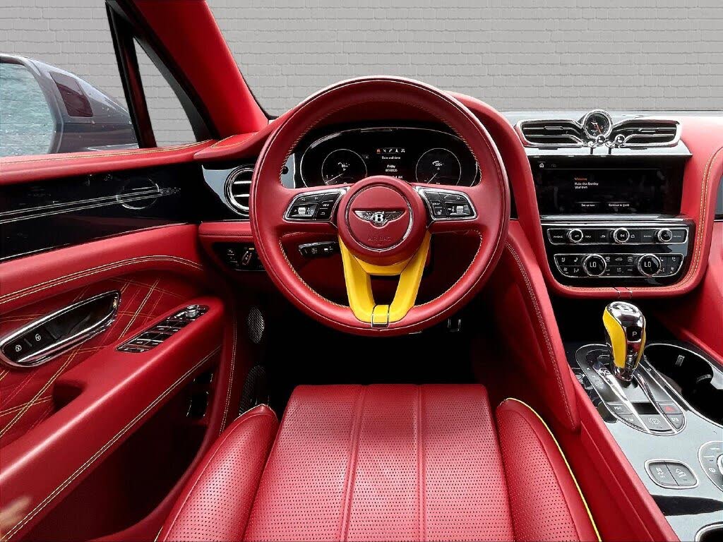 2023 Bentley Bentayga Azure V8 AWD photo 8