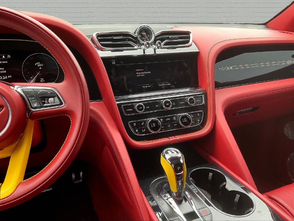 2023 Bentley Bentayga Azure V8 AWD photo 9