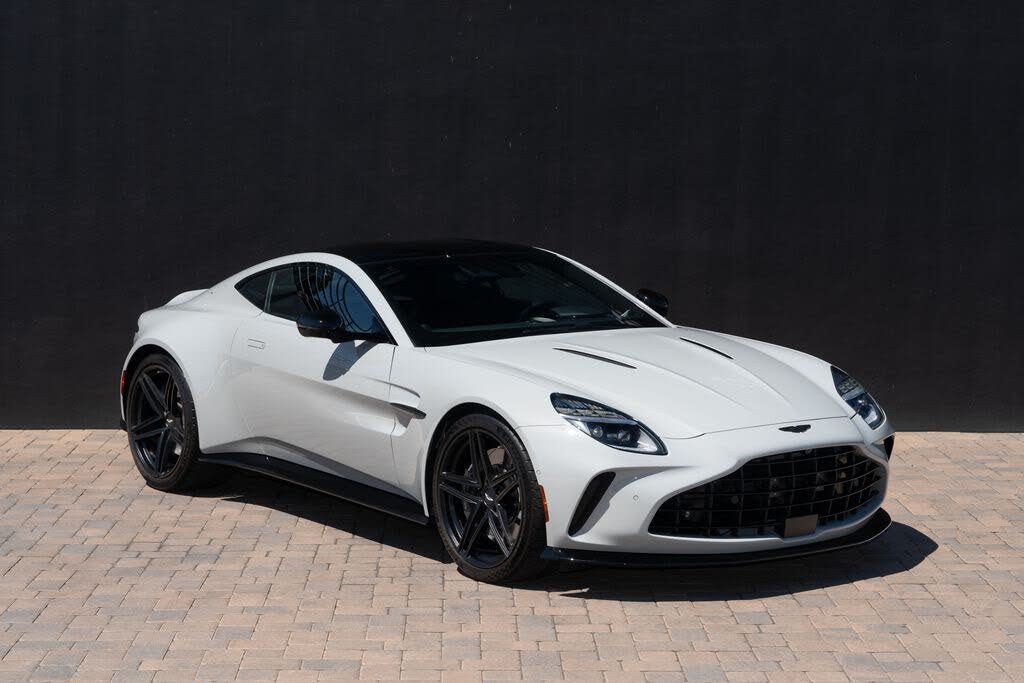2025 Aston Martin Vantage Coupe RWD