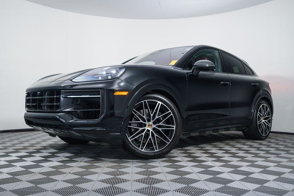 2026 Porsche Cayenne Coupe GTS AWD