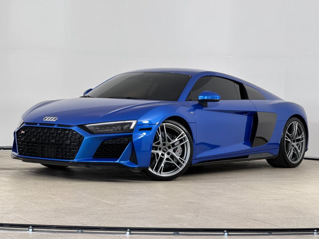 2023 Audi R8 V10 Performance Coupe RWD photo 2 of 24