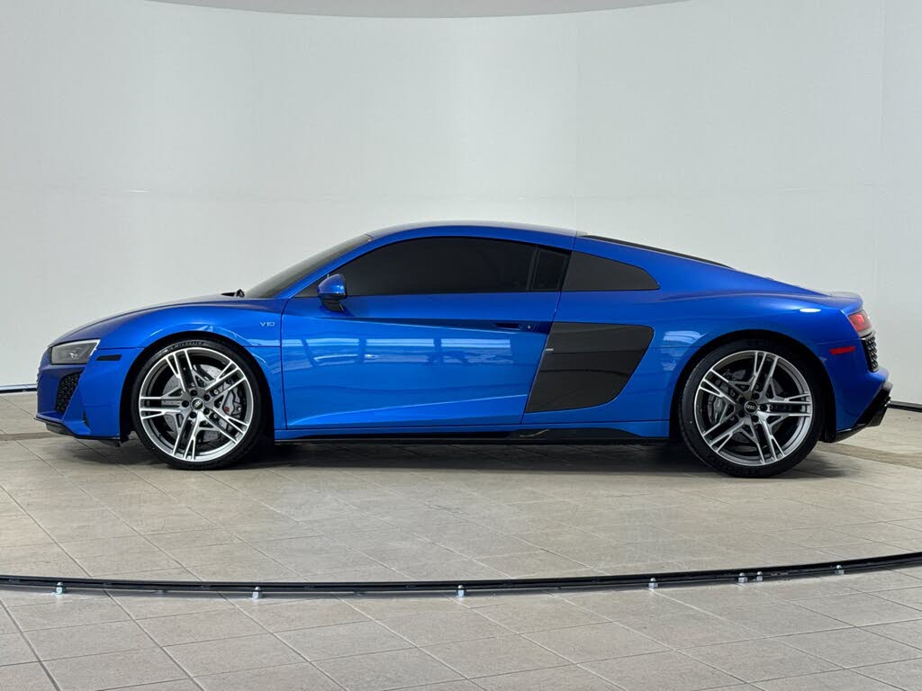2023 Audi R8 V10 Performance Coupe RWD photo 3 of 24