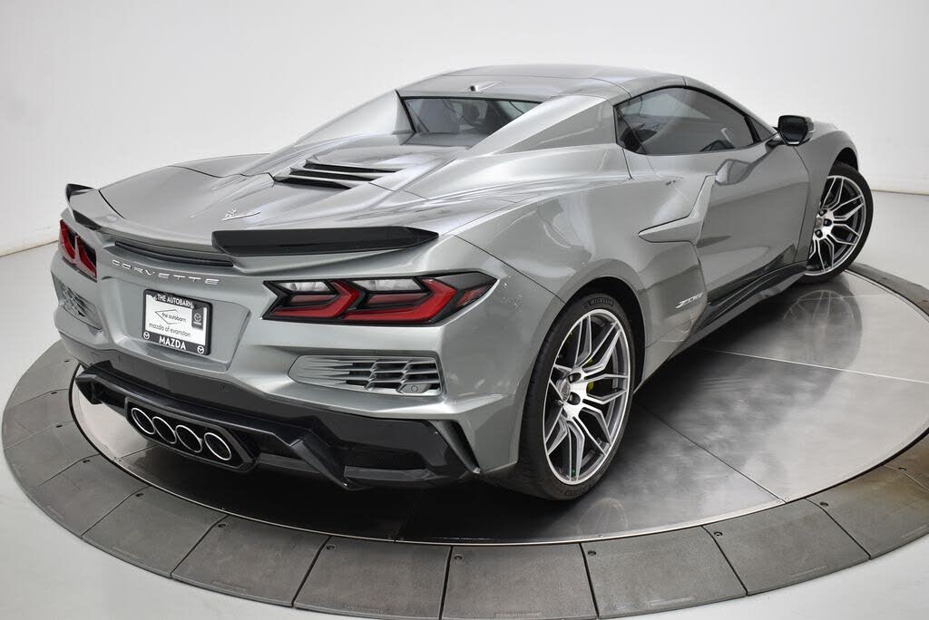 2024 Chevrolet Corvette Z06 3LZ Convertible RWD photo 17