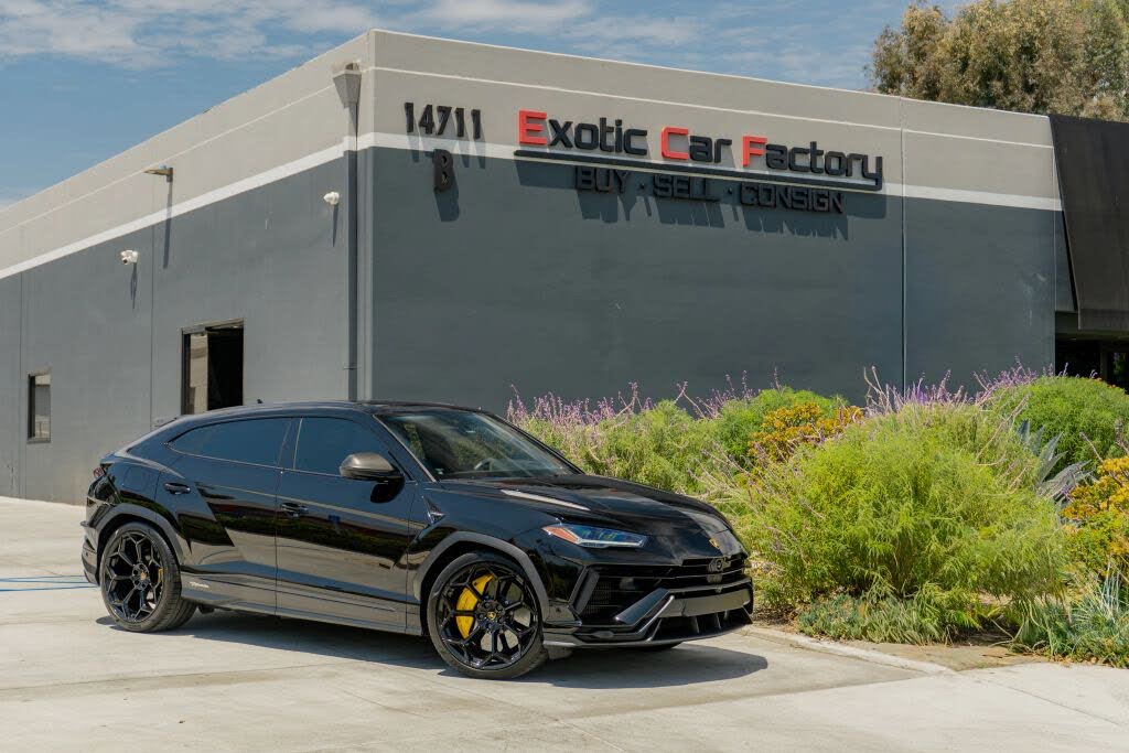 2024 Lamborghini Urus Performante AWD