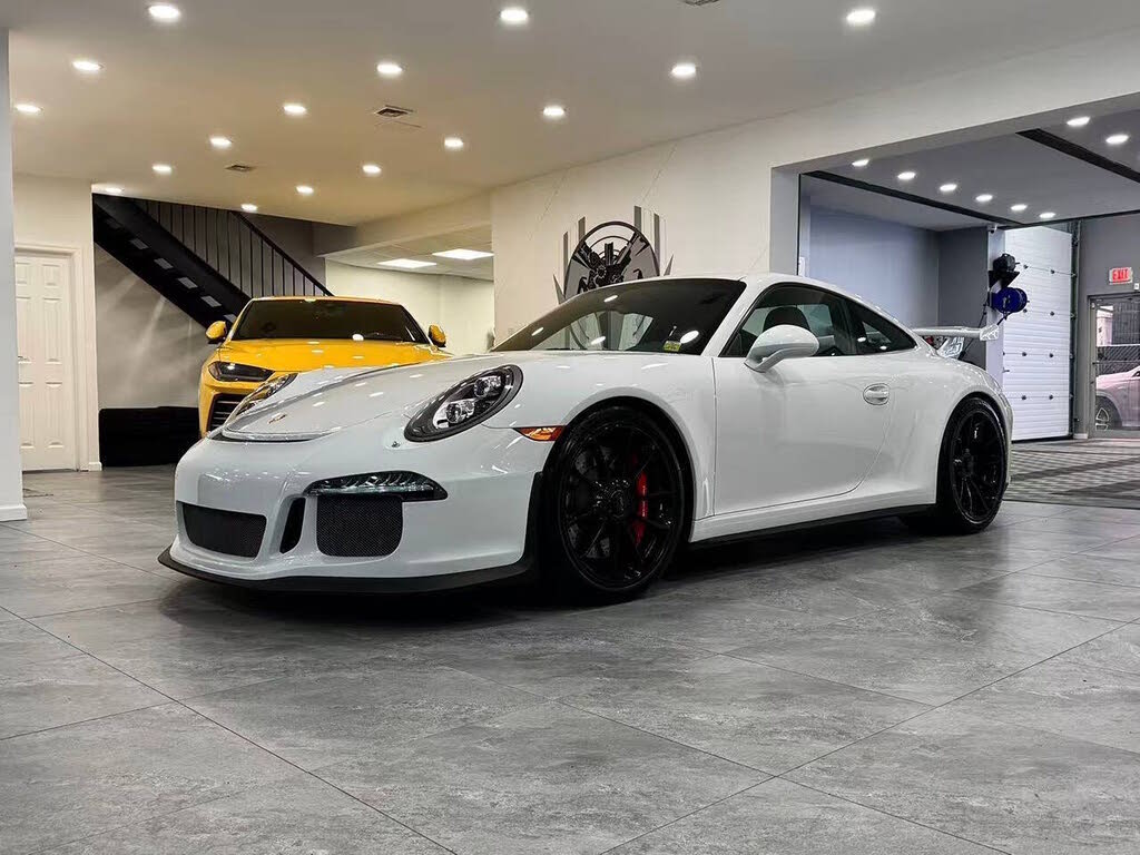 2015 Porsche 911 GT3 Coupe RWD