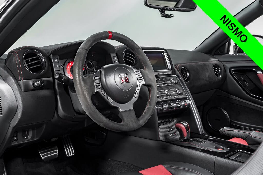 2016 Nissan GT-R NISMO photo 15