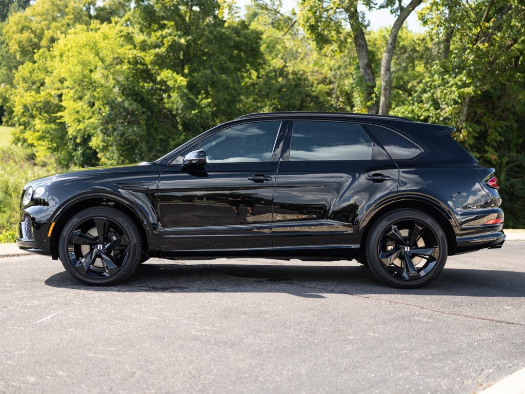 2025 Bentley Bentayga V8 AWD photo 8