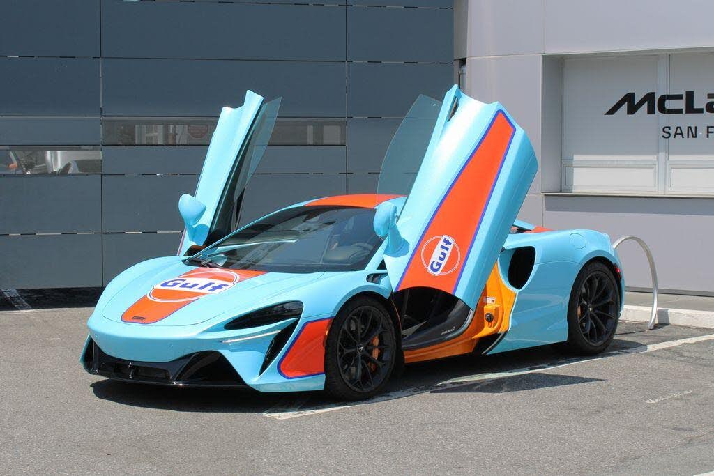 2023 McLaren Artura RWD