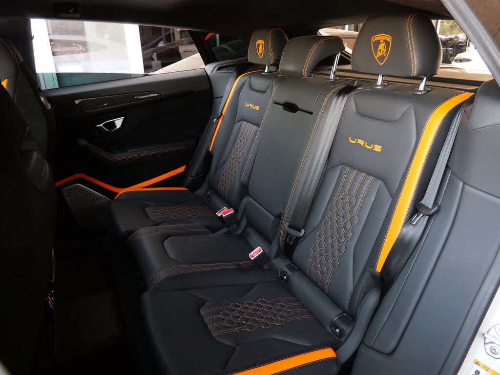 2024 Lamborghini Urus Performante AWD photo 6