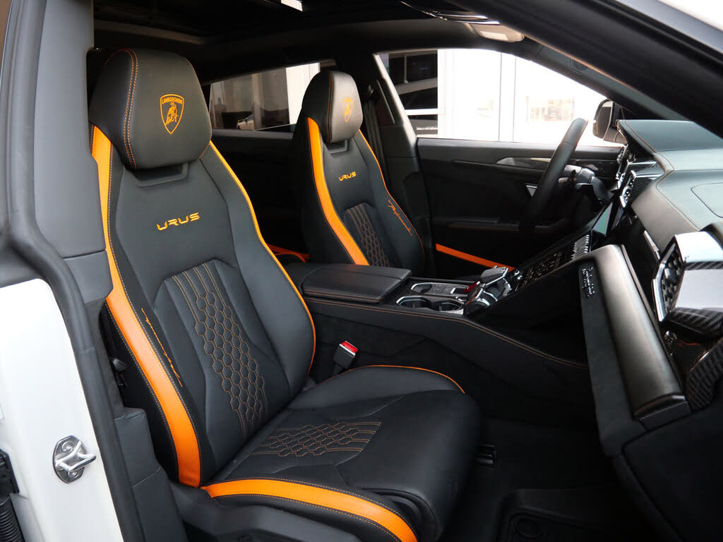 2024 Lamborghini Urus Performante AWD photo 8