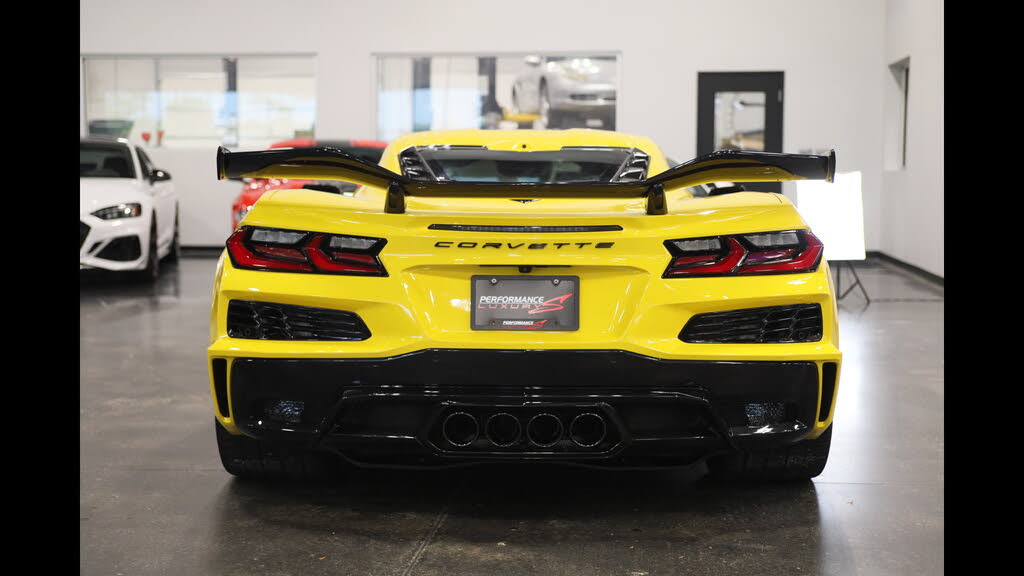 2025 Chevrolet Corvette Z06 2LZ Coupe RWD photo 5