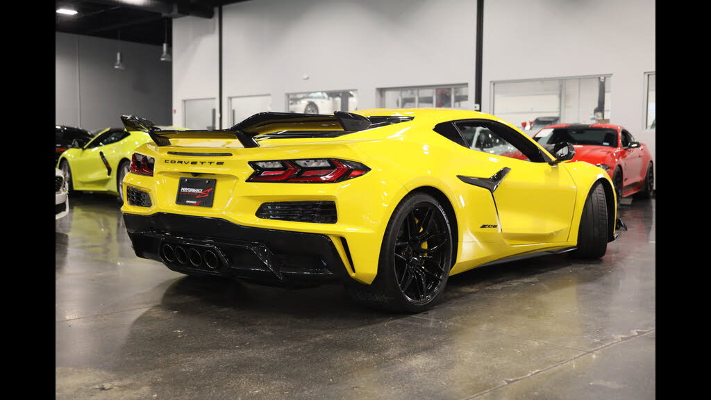 2025 Chevrolet Corvette Z06 2LZ Coupe RWD photo 6
