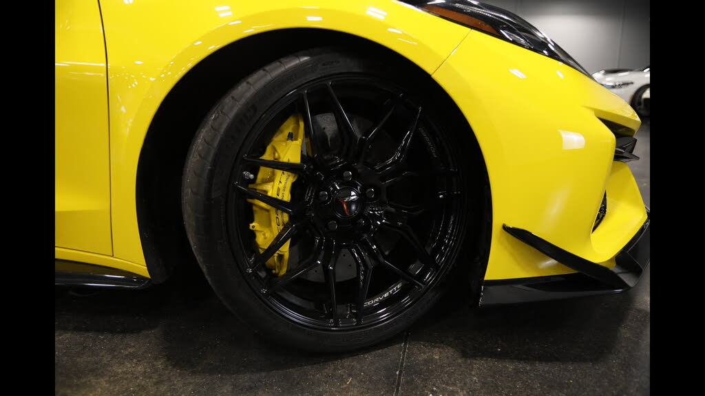 2025 Chevrolet Corvette Z06 2LZ Coupe RWD photo 10