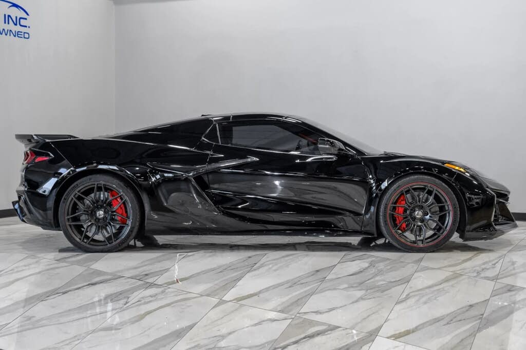 2023 Chevrolet Corvette Z06 3LZ Convertible RWD photo 13