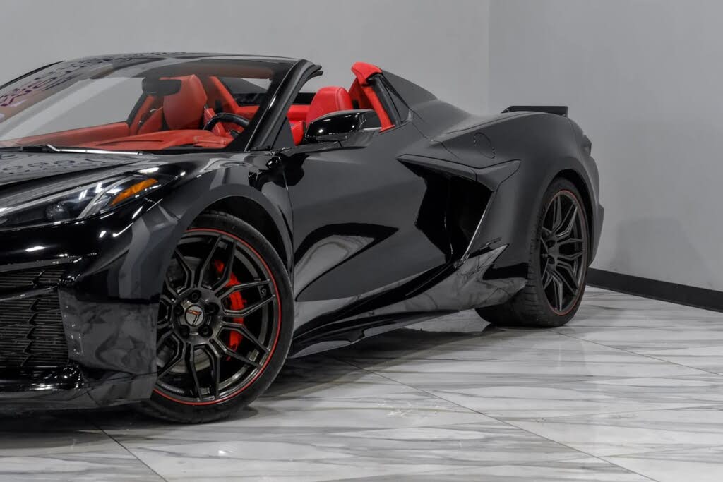 2023 Chevrolet Corvette Z06 3LZ Convertible RWD photo 8