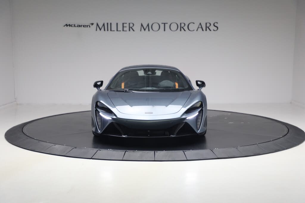 2026 McLaren Artura RWD photo 11