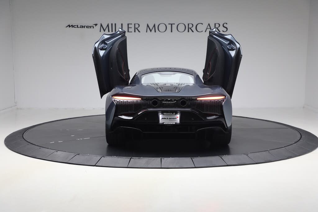 2026 McLaren Artura RWD photo 16