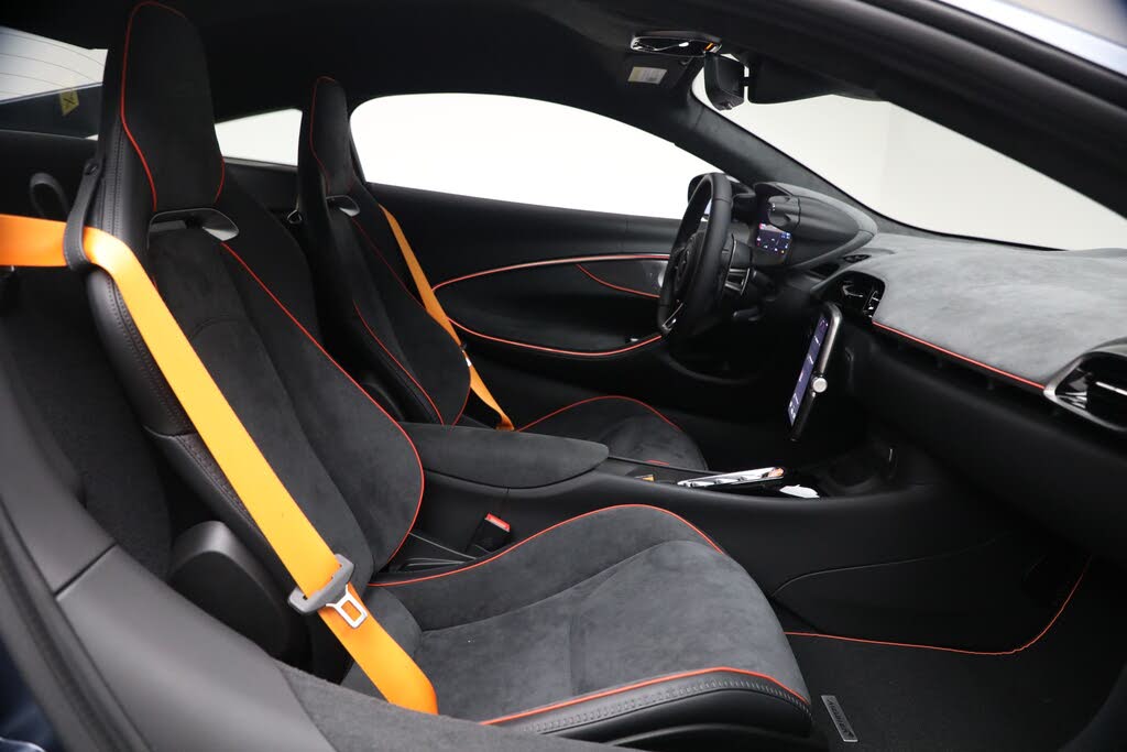 2026 McLaren Artura RWD photo 24