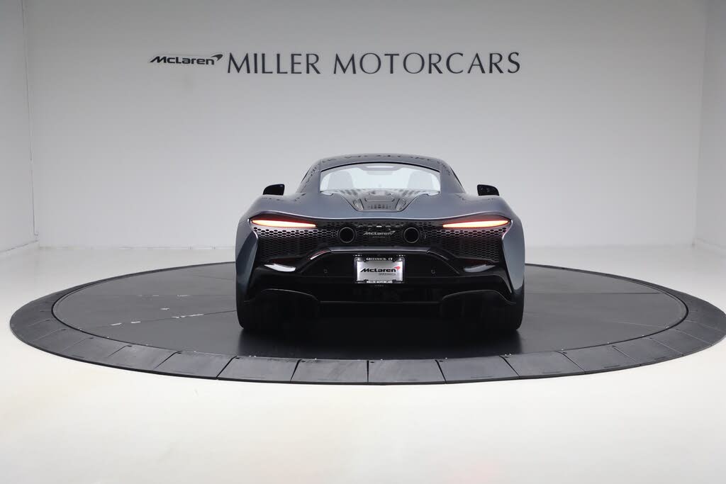 2026 McLaren Artura RWD photo 5