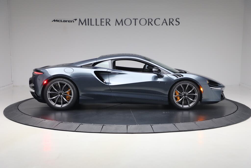 2026 McLaren Artura RWD photo 8