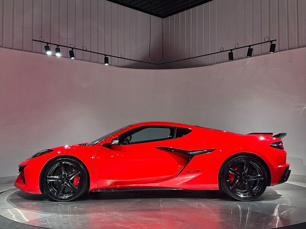 2024 Chevrolet Corvette Z06 3LZ Coupe RWD photo 12