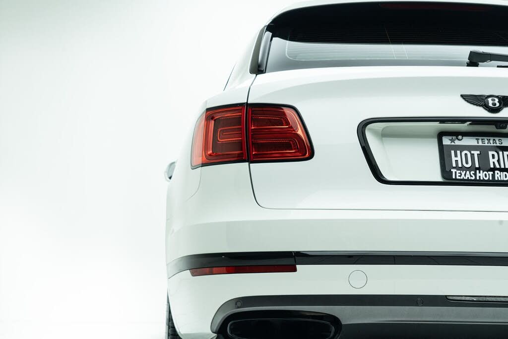 2018 Bentley Bentayga W12 Onyx Edition AWD photo 17