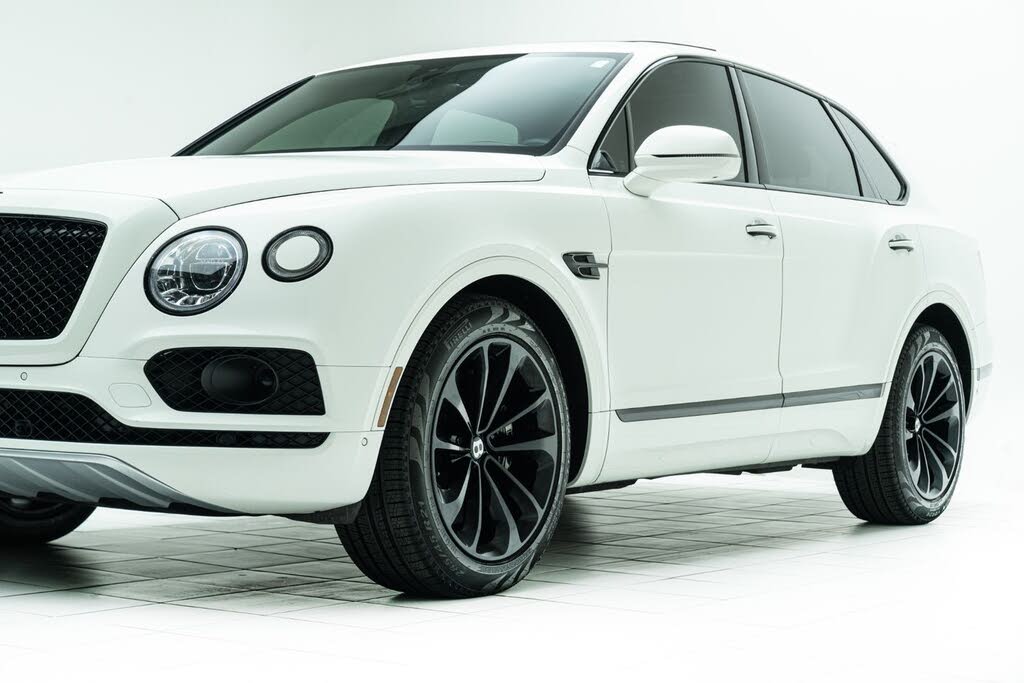 2018 Bentley Bentayga W12 Onyx Edition AWD photo 9