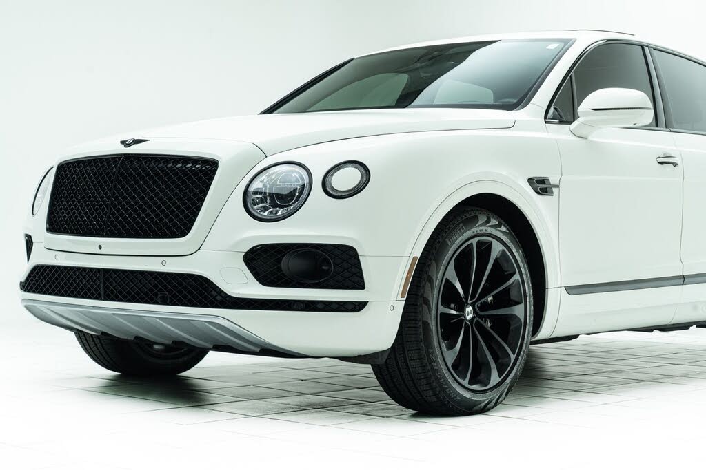 2018 Bentley Bentayga W12 Onyx Edition AWD photo 10