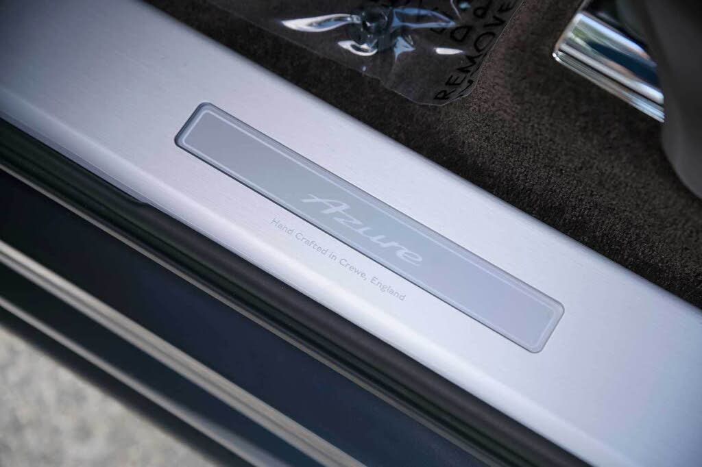 2025 Bentley Bentayga Azure V8 AWD photo 20