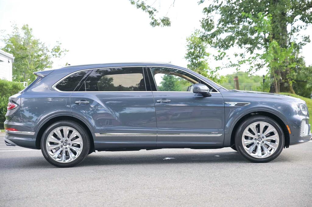 2025 Bentley Bentayga Azure V8 AWD photo 8