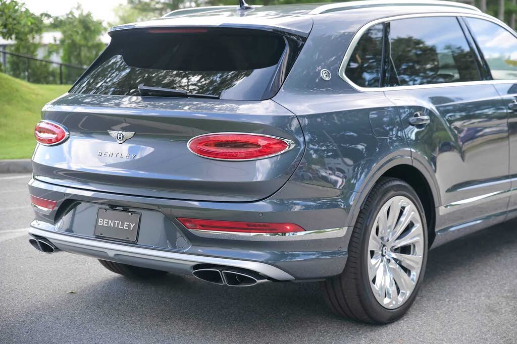 2025 Bentley Bentayga Azure V8 AWD photo 10